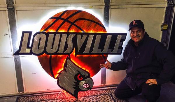 louisville basketball sign