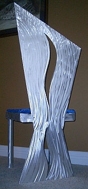 aluminum chair in aluminum and modern design