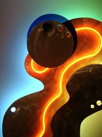 Neon sculptures and abstract art by neon artist Tony Viscardi